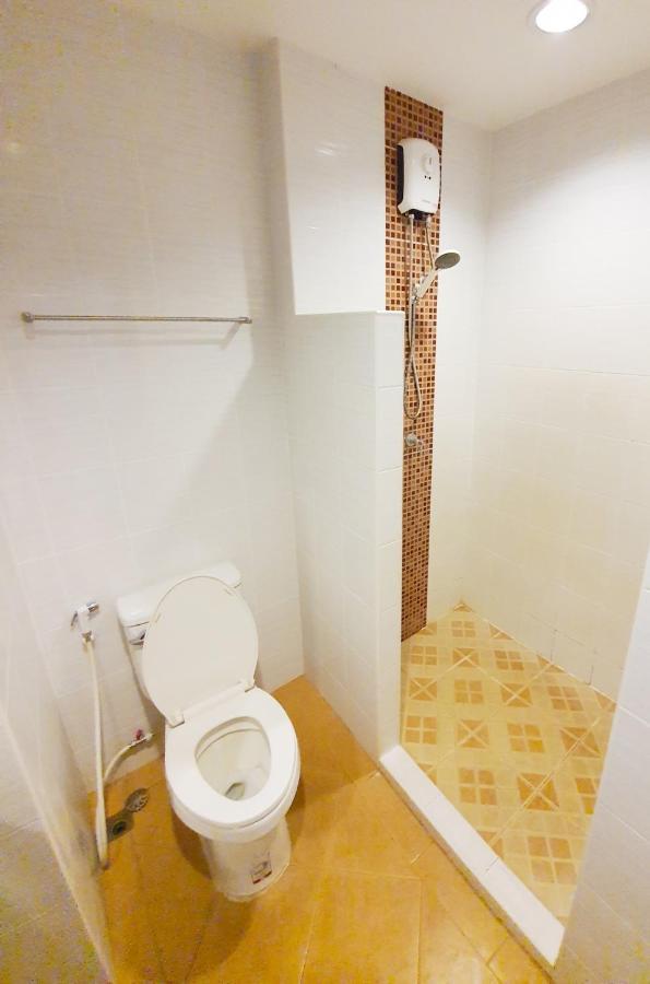 B Space Residence Nongprue Kültér fotó